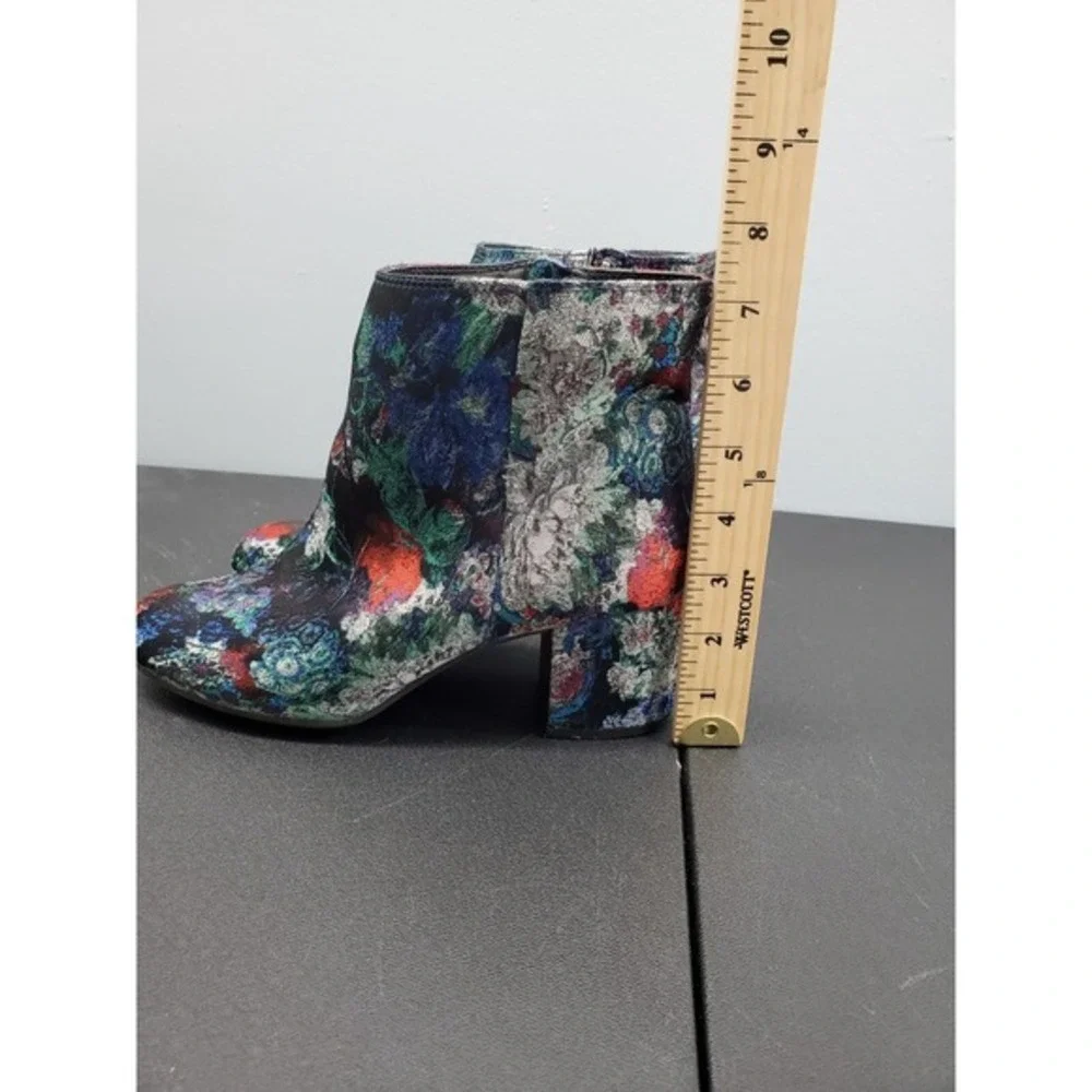 Zigi Soho Nydia Ankle Booties Boots Womens Size 9 Black Multi Floral Side Zipper